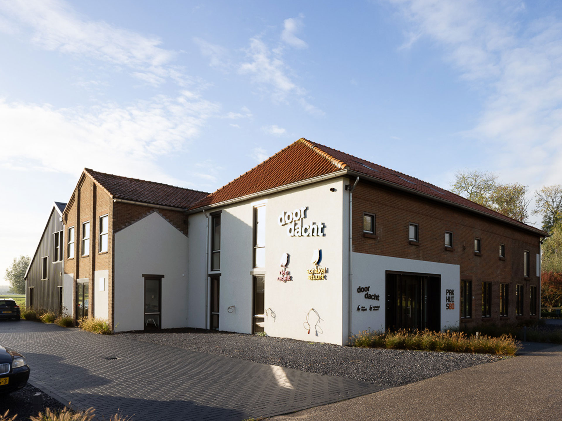 Kantoor in Boerderij Oud Bodegraafseweg Doordacht Rien Regelt Schakel stuurt gevel