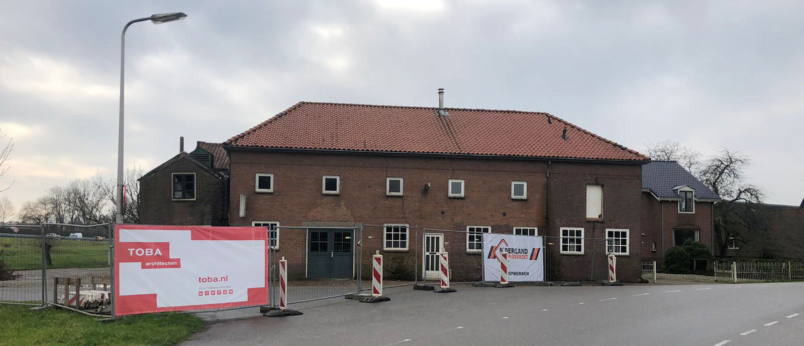 Oud Bodegraafseweg Doordacht Rien Schakel - start bouw met bouwhekdoek Oud Bodegraafseweg Doordacht Rien Schakel - start bouw met bouwhekdoek